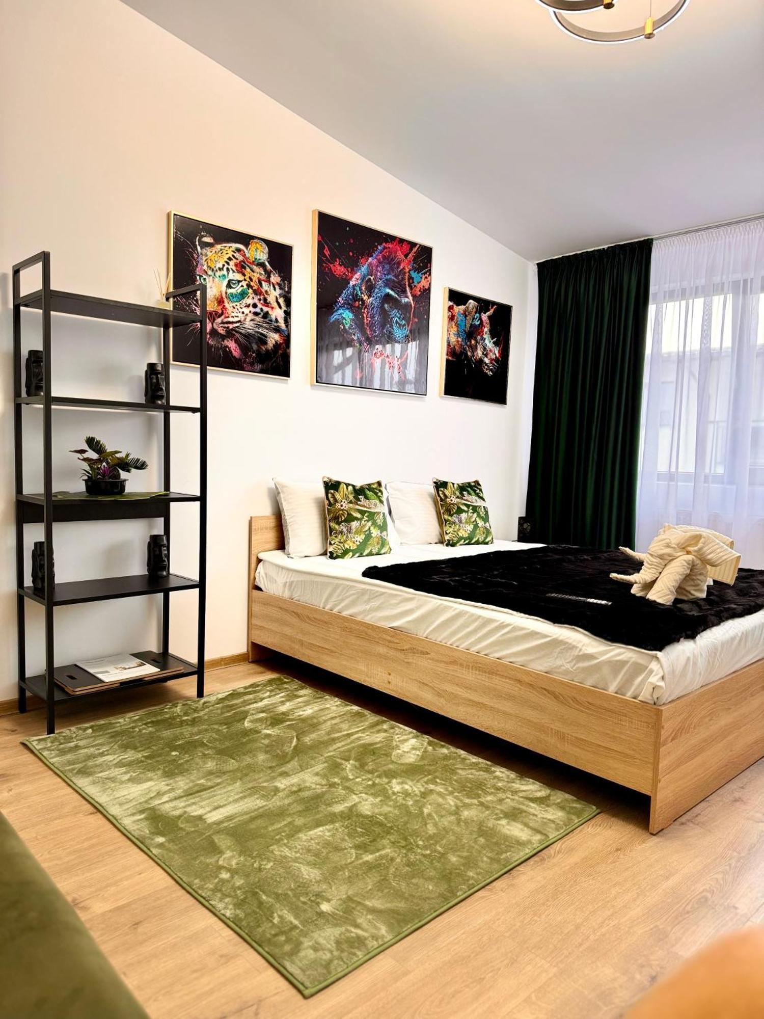 Jungle Loft Daire Suceava Dış mekan fotoğraf